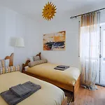 Apartment Bc House -
