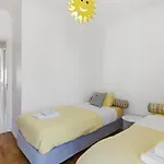 Apartment Bc House -