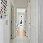 Apartment Bc House -