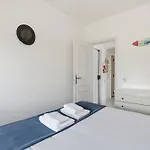 Apartment Bc House -