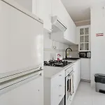 Bc House - * Santa Cruz (Oeste)