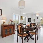 Apartment Bc House - *