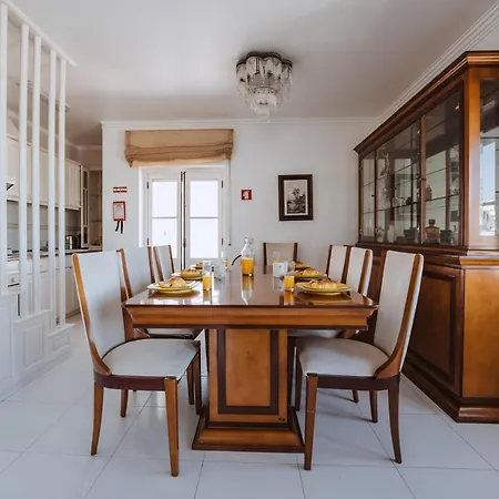 Apartment Bc House - *