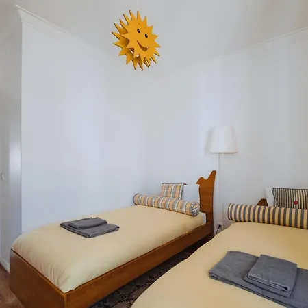 Bc House - * Santa Cruz (Oeste)